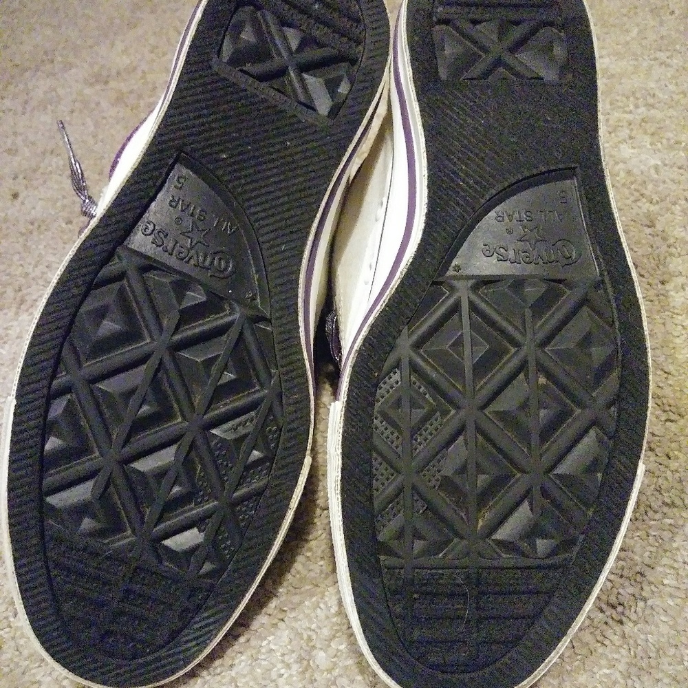 Converse - Picture 3 of 3